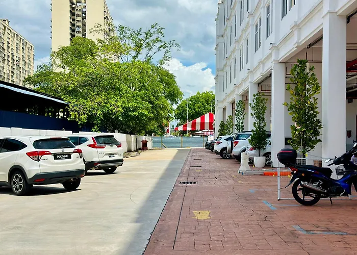 C Y C Heritage Hotel