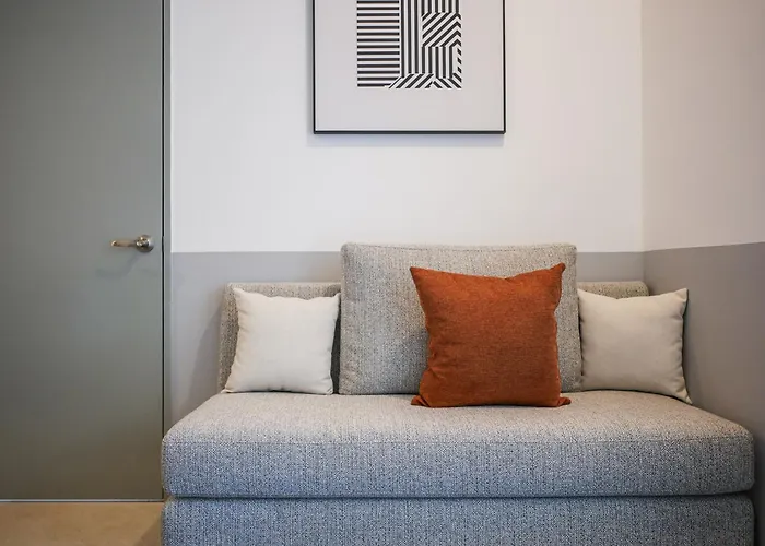 22 Macalisterz Premium Suites Penang By Byon